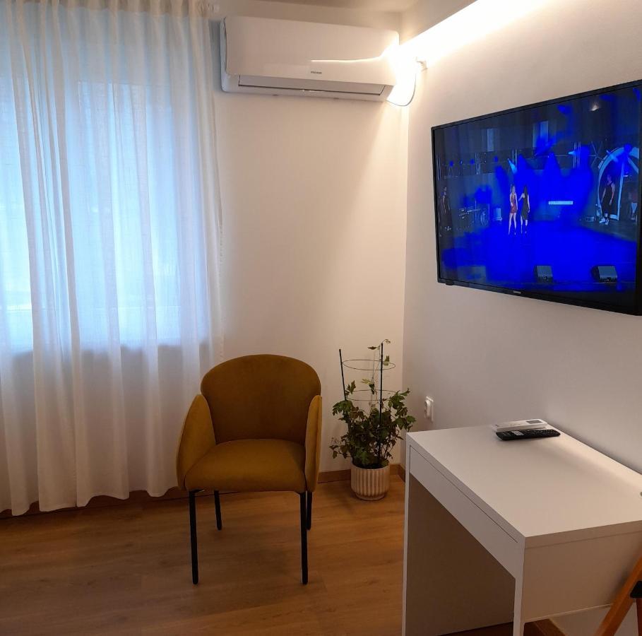 Studio Apartman Four Pearls Karlovac Exterior photo